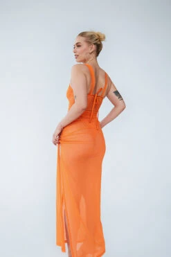 Robe Drapée Une épaule En Maille -Lady Doux Soldes Magasin nakd one shoulder draped mesh dress 1687 000054 0261 social