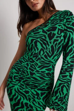 Robe En Maille à Une épaule 7 Robe En Maille à Une épaule -Lady Doux Soldes Magasin nakd one shoulder knitted midi dress 1018 010266 0674 8416