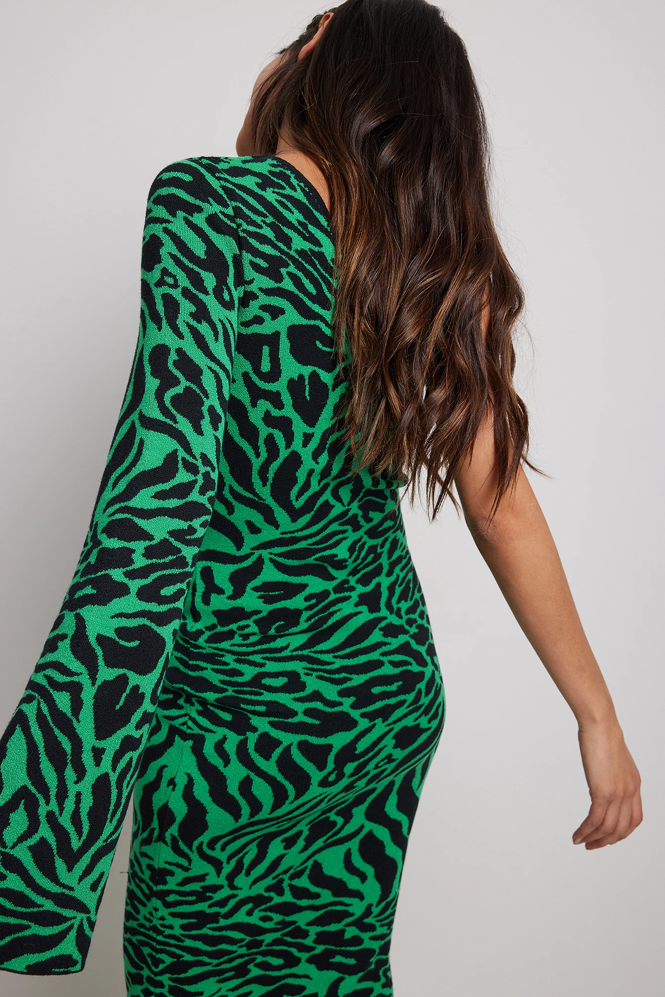 Robe En Maille à Une épaule 3 Robe En Maille à Une épaule – Image 3