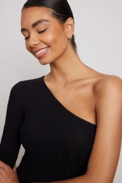 NA-KD Mini Robe Une Manche -Lady Doux Soldes Magasin nakd one shoulder pattern knitted mini dress 1100 006368 0002 4 r 1 1