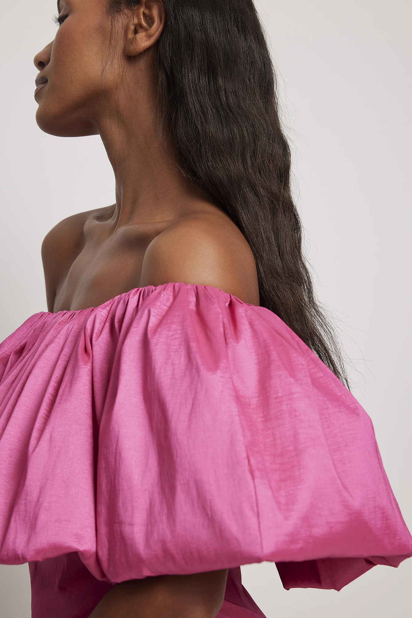 Robe Midi Une Manche 4 Robe Midi Une Manche – Image 4