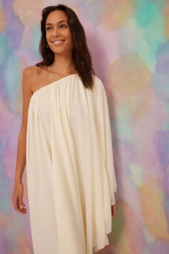 Robe Midi En Mousseline -Lady Doux Soldes Magasin nakd one sleeve chiffon slanted midi dress 1014 001445 0260 2308