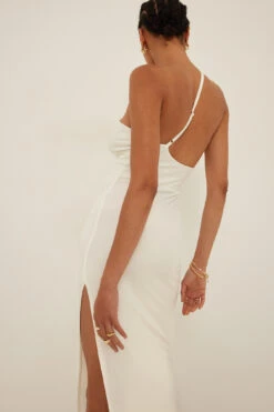 Robe Dos Plongeant -Lady Doux Soldes Magasin nakd one strap deep back dress 1756 000000 5110 22