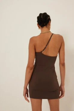 Mini Robe Une épaule -Lady Doux Soldes Magasin nakd one strap mini dress 1756 000017 1334 4177