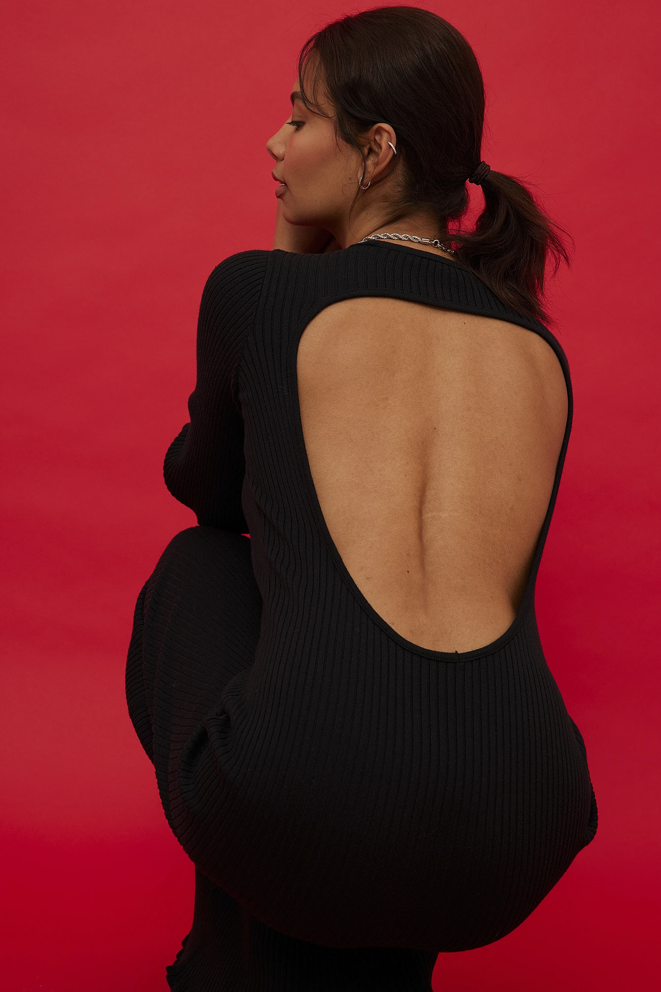 NA-KD Maxi Robe En Tricot à Dos Ouvert 16 NA-KD Maxi Robe En Tricot à Dos Ouvert – Image 16