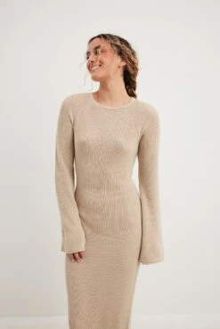 NA-KD Robe Croisée Dos Nu 21 NA-KD Robe Croisée Dos Nu -Lady Doux Soldes Magasin nakd open back lace detail knitted maxi dress 1100 006235 0005 35449 2