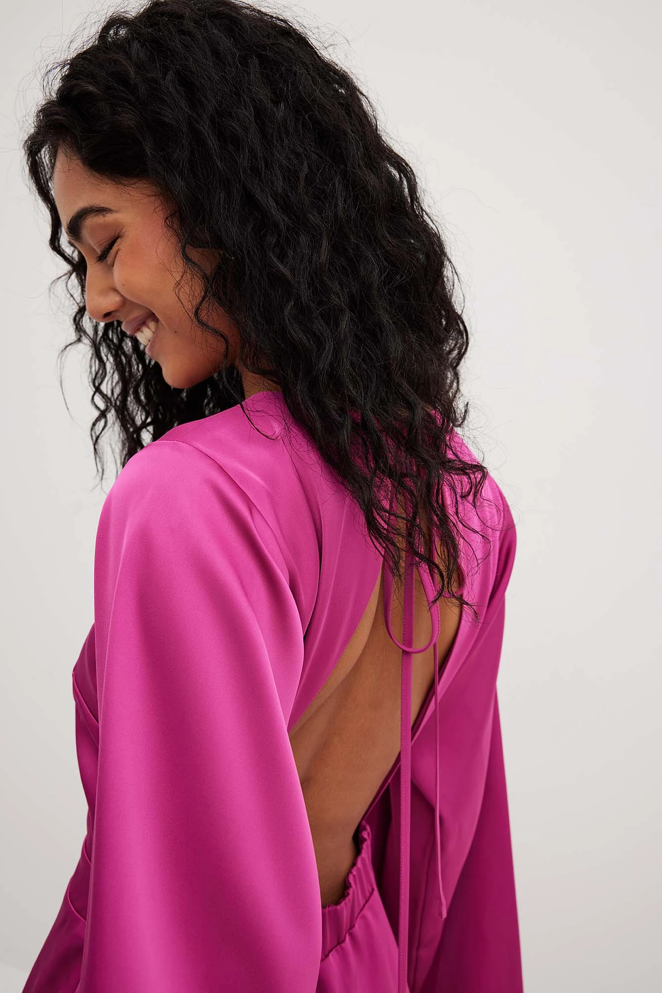 Robe Dos Ouvert 2 Robe Dos Ouvert – Image 2