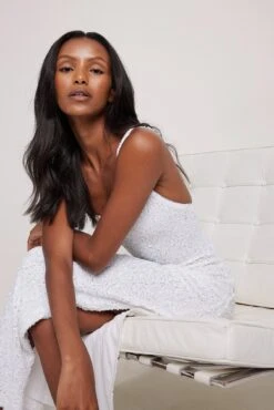 Maxi Robe à Paillettes Dos Ouvert -Lady Doux Soldes Magasin nakd open back sequin dress 1778 000007 0001 04