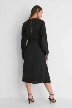 Robe À Dos Ouvert Avec Fente -Lady Doux Soldes Magasin nakd open back side slit dress 1017 000997 0002 02d