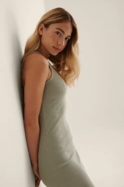 Robe Débardeur Côtelée 31 Robe Débardeur Côtelée -Lady Doux Soldes Magasin nakd organic ribbed tank dress 1100 005070 8909 04g