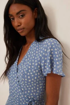 Mini Robe Portefeuille -Lady Doux Soldes Magasin nakd overlap mini dress 1014 001411 1429 2160