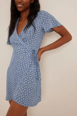 Mini Robe Portefeuille -Lady Doux Soldes Magasin nakd overlap mini dress 1014 001411 1429 2168 1