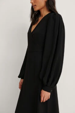 Robe Portefeuille À Manches Bouffantes -Lady Doux Soldes Magasin nakd puff sleeve overlap dress 1018 006410 0002 04g