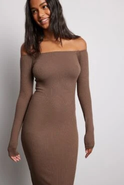 Robe Mi-longue Côtelée à épaules Nues -Lady Doux Soldes Magasin nakd rib bare shoulder midi dress 1044 000220 0017 30553 1