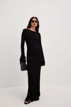 NA-KD Robe Longue En Maille Côtelée à Décolleté Profond Au Dos -Lady Doux Soldes Magasin nakd rib knitted deep back maxi dress 1100 007118 0002 1055 001409 11605 01c