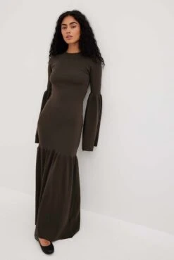 Robe Volantée En Maille Côtelée -Lady Doux Soldes Magasin nakd ribbed flouncy knitted dress 1720 000112 0765 12195