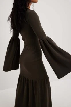 Robe Volantée En Maille Côtelée -Lady Doux Soldes Magasin nakd ribbed flouncy knitted dress 1720 000112 0765 12219