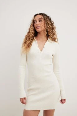 Robe Courte Boutonnée En Maille Côtelée -Lady Doux Soldes Magasin nakd ribbed knitted button detail mini dress 1727 000112 0332 34343