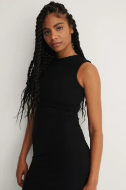 Robe Midi Sans Manches Côtelée -Lady Doux Soldes Magasin nakd ribbed sleeveless midi dress 1100 004274 0002 04j