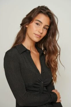 Robe Mi-longue à Boutons 21 Robe Mi-longue à Boutons -Lady Doux Soldes Magasin nakd rouched button detail midi dress 1018 008630 0002 04g