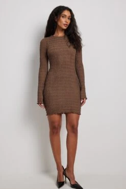 NA-KD Robe Courte Avec Col Arrondi Et Matière Structurée -Lady Doux Soldes Magasin nakd round neck structuredmini dress 1100 006979 0017 0833