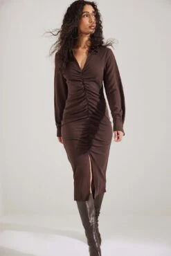 Robe Mi-longue Froncée Sur Le Devant -Lady Doux Soldes Magasin nakd rushed front midi dress 1014 001493 0017 fitted knee high stiletto boots 1055 001327 1334 58198