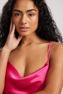 NA-KD Robe Midi Satin -Lady Doux Soldes Magasin nakd satin midi dress 1100 006812 0015 10936