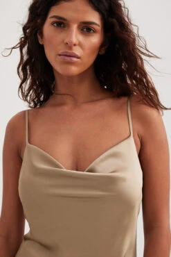 NA-KD Robe Midi Satin -Lady Doux Soldes Magasin nakd satin midi dress 1100 006812 0668 20251