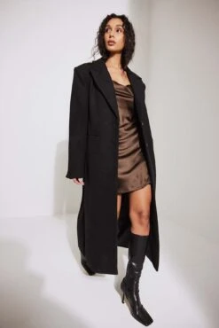 NA-KD Mini Robe Satin -Lady Doux Soldes Magasin nakd satin mini dress 1100 006811 0017 01c