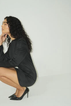 Robe Courte En Tissu Satiné à Coutures Apparentes -Lady Doux Soldes Magasin nakd seam detail satin mini dress 1791 000008 0002 bts