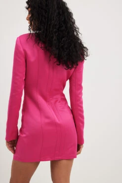 Robe Courte En Tissu Satiné à Coutures Apparentes -Lady Doux Soldes Magasin nakd seam detail satin mini dress 1791 000008 0015 21125