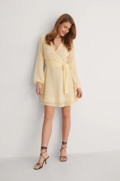 Robe En Dobby À Superpositions Et À Fronces -Lady Doux Soldes Magasin nakd shirred overlap dobby dress 1014 000807 0024 03c