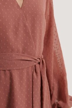 Robe En Dobby À Superpositions Et À Fronces -Lady Doux Soldes Magasin nakd shirred overlap dobby dress 1014 000807 0211 05g