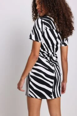 NA-KD Robe Froncée En Jean à Manches Courtes 13 NA-KD Robe Froncée En Jean à Manches Courtes -Lady Doux Soldes Magasin nakd short sleeve rouched denim dress 1100 006577 0142 22