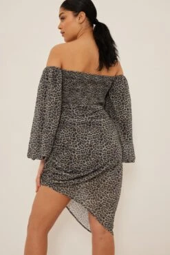 Robe à Armatures Et Ourlet Oblique -Lady Doux Soldes Magasin nakd slanted bottom cups detail dress 1017 001449 509325433