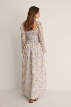 NA-KD Robe Longue à Manches Ballons Smockées Recyclée 13 NA-KD Robe Longue à Manches Ballons Smockées Recyclée -Lady Doux Soldes Magasin nakd smocked balloob sleeve maxi dress 1100 004816 4457 02d