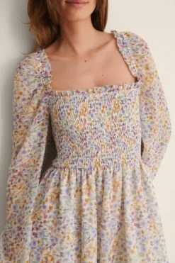 NA-KD Robe Longue à Manches Ballons Smockées Recyclée -Lady Doux Soldes Magasin nakd smocked balloob sleeve maxi dress 1100 004816 4457 04g 1