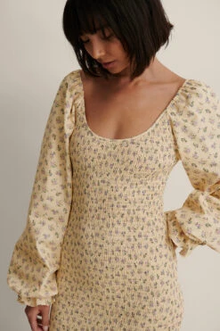 Robe à Smocks -Lady Doux Soldes Magasin nakd smocked printed mini dress 1014 001157 0403 04a r