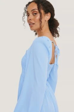 Robe À Encolure Carrée Smockée -Lady Doux Soldes Magasin nakd smocked square neck dress 1014 000897 0047 04g