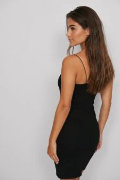 Robe Bretelles Spaghetti 5 Robe Bretelles Spaghetti -Lady Doux Soldes Magasin nakd spaghetti strap dress 1017 001193 0002 02b 02bg