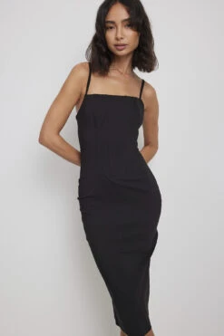 Robe Mi-longue Style Corset à Bretelles -Lady Doux Soldes Magasin nakd strap corset midi dress 1692 000105 0002 31919