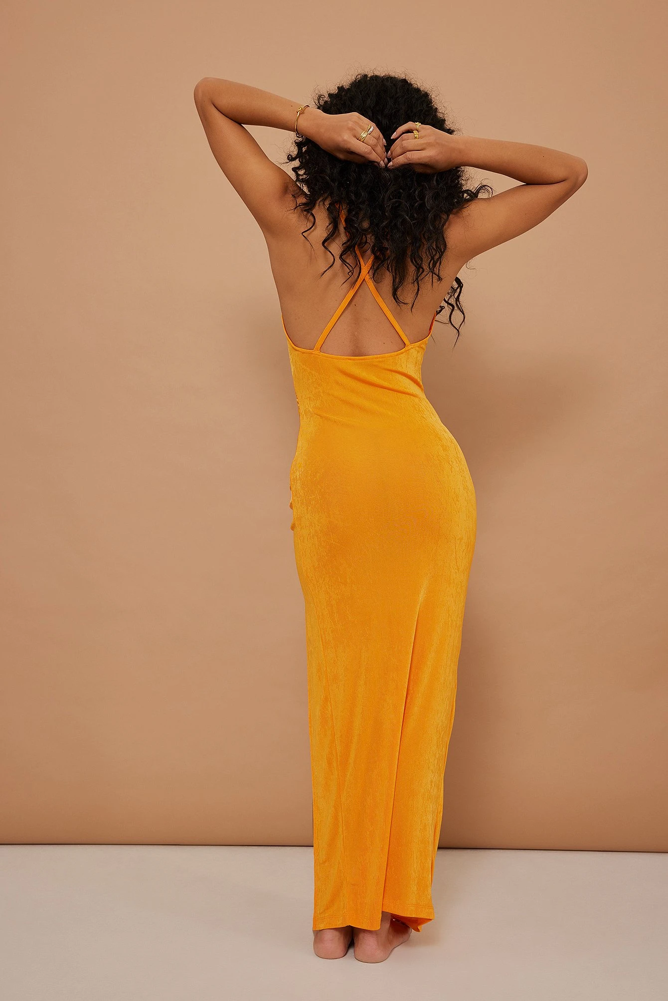 Robe à Bretelles Et Fente Haute 8 Robe à Bretelles Et Fente Haute – Image 8