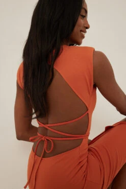 Robe Midi Dos Ouvert -Lady Doux Soldes Magasin nakd strap detailed open back midi dress 1648 000155 0179 0368