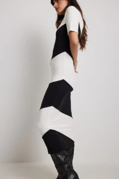 NA-KD Robe Midi Rayée 7 NA-KD Robe Midi Rayée -Lady Doux Soldes Magasin nakd stripe detail short sleeve midi dress 1100 007027 0041 8448