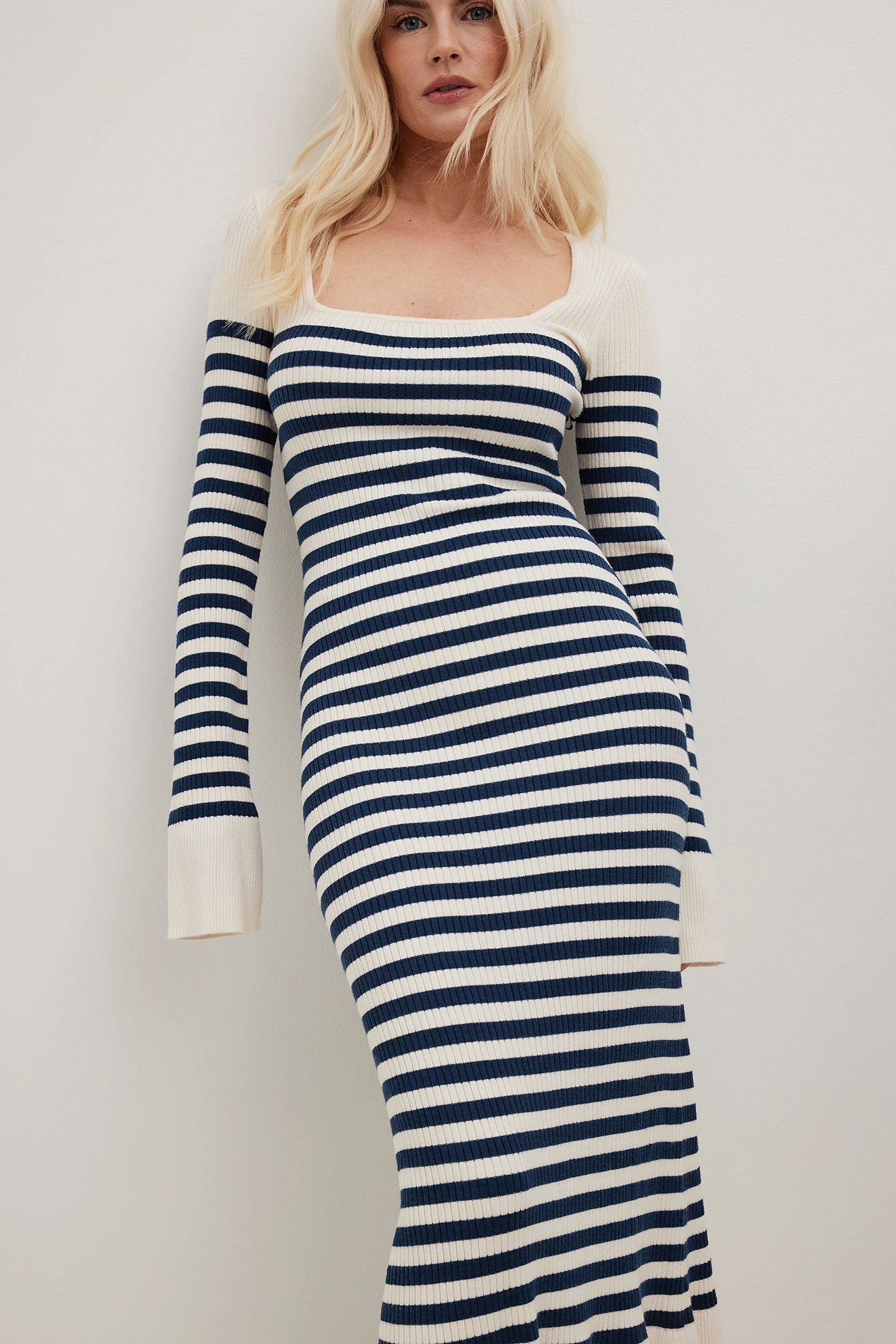 NA-KD Robe Longue En Maille à Rayures 1 NA-KD Robe Longue En Maille à Rayures