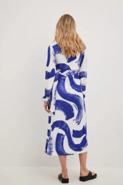 NA-KD Robe Portefeuille Mi-longue Structurée -Lady Doux Soldes Magasin nakd structure wrap midi dress 1100 007052 9727 27553