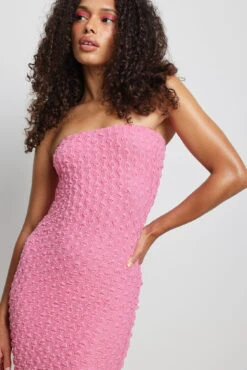 NA-KD Robe Bustier Mi-longue Structurée 8 NA-KD Robe Bustier Mi-longue Structurée -Lady Doux Soldes Magasin nakd structured bandeau midi dress 1017 001832 0015 5754