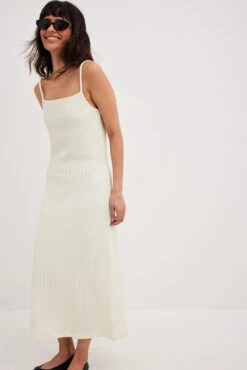 Robe Mi-longue Ample Structurée 13 Robe Mi-longue Ample Structurée -Lady Doux Soldes Magasin nakd structured loose fit midi dress 1018 010420 0260 7456