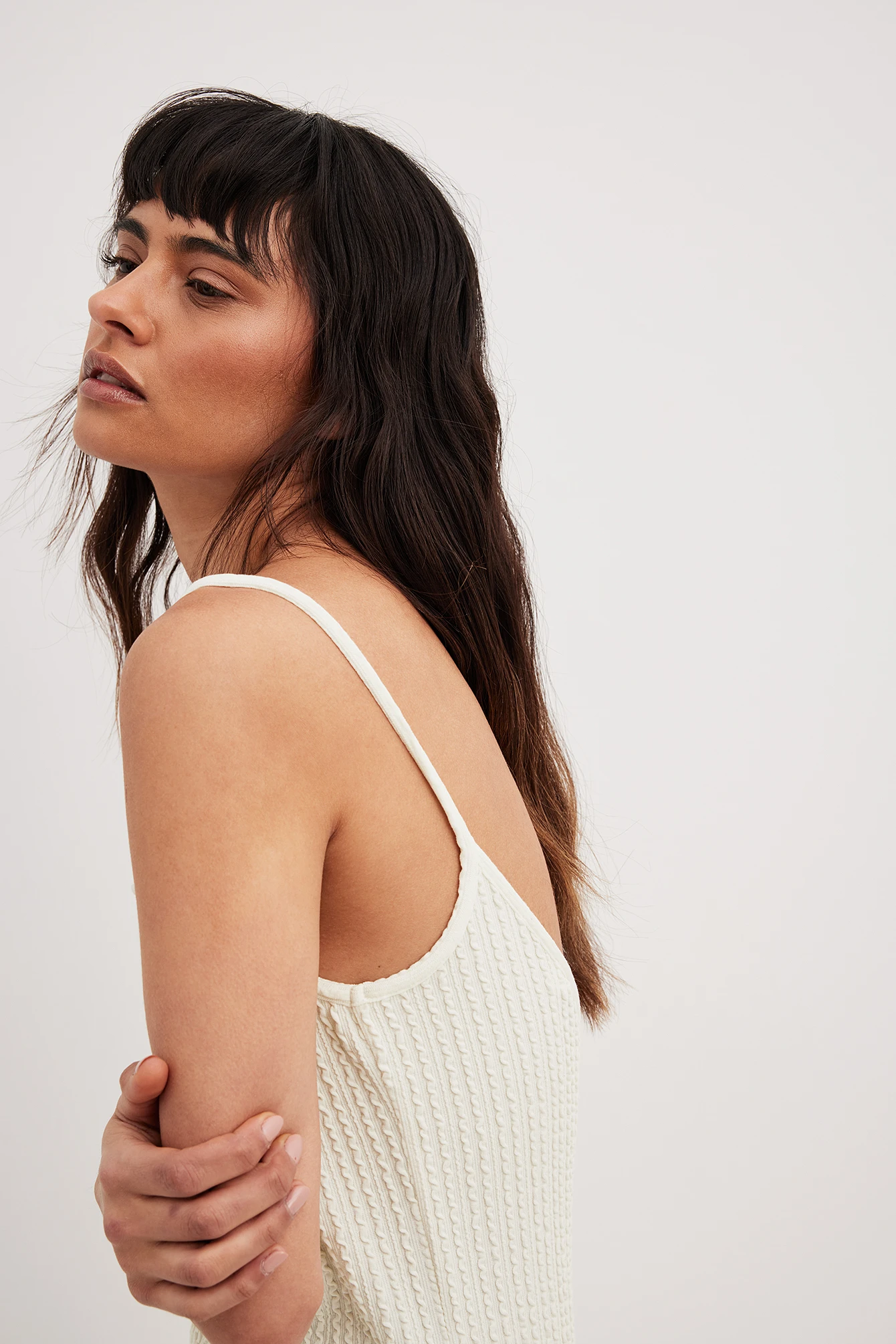 Robe Mi-longue Ample Structurée 8 Robe Mi-longue Ample Structurée – Image 8