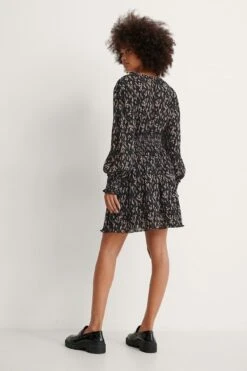 Robe Structurée À Taille Smockée -Lady Doux Soldes Magasin nakd structured smock waist dress 1014 000783 0629 02d